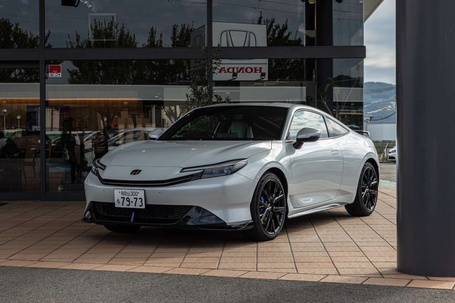 ホンダは、軽自動車だけじゃない！車好きの学生は、ぜひ当社へ！