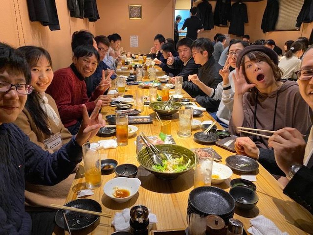 忘年会。