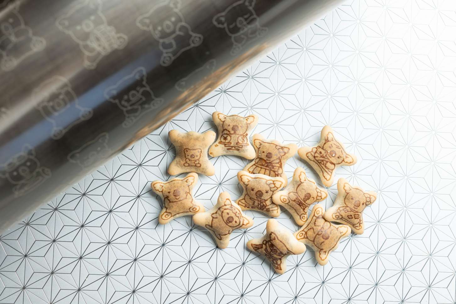 当社の技術がなければ菓子への印刷は難しいかも・・・？