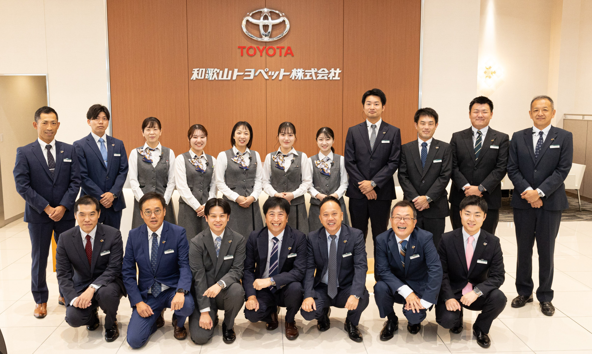 さわやかに振る舞う先輩達が皆様をお待ちしています。