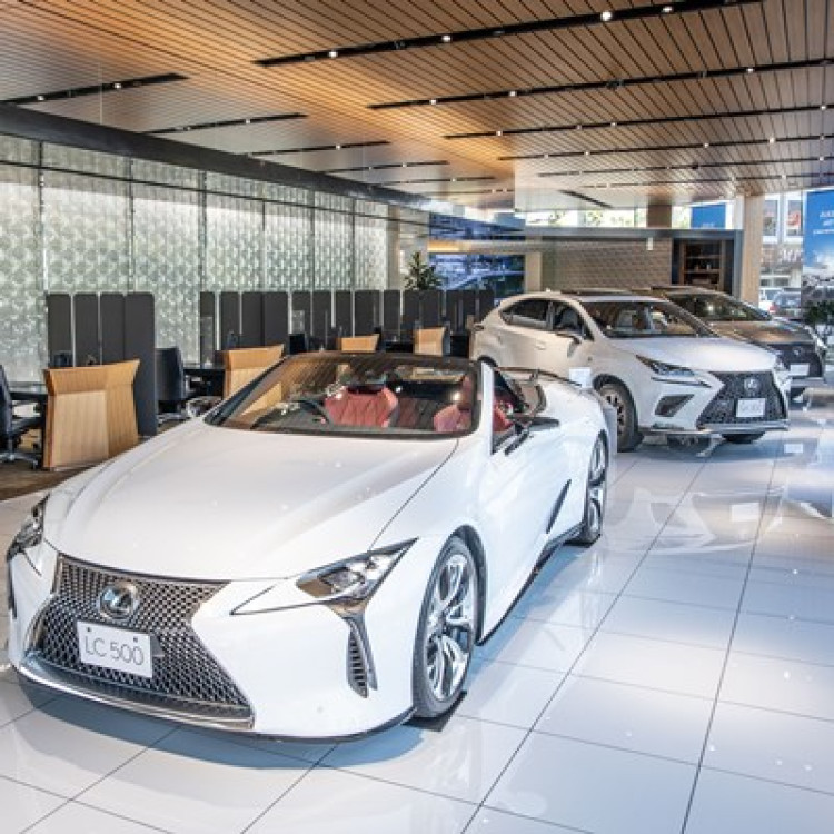 レクサス 和歌山インター　ショールーム